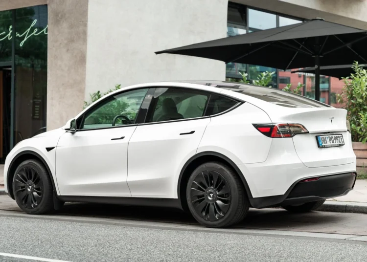 Tesla Cuts Model Y Prices Amid Inventory Overload 1 Tesla Model Y