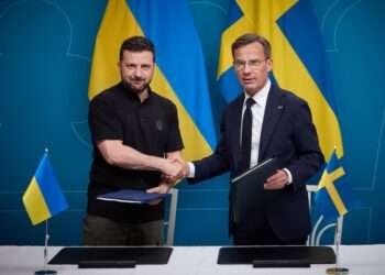 Zelenskyy Signs Agreement With Three Nordic Countries