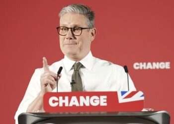 Starmer Vows Strong Leadership in Labour's Election Pitch 1 Keir Starmer