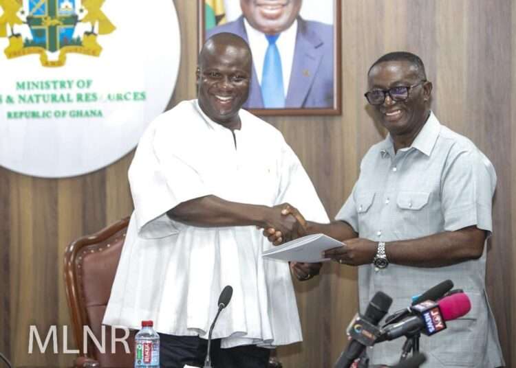Lands Minister Receives Report on Vested Lands Review 1 Hon. Samuel A. Jinapor receives report from Hon. Andy Kwame Appiah Kubi