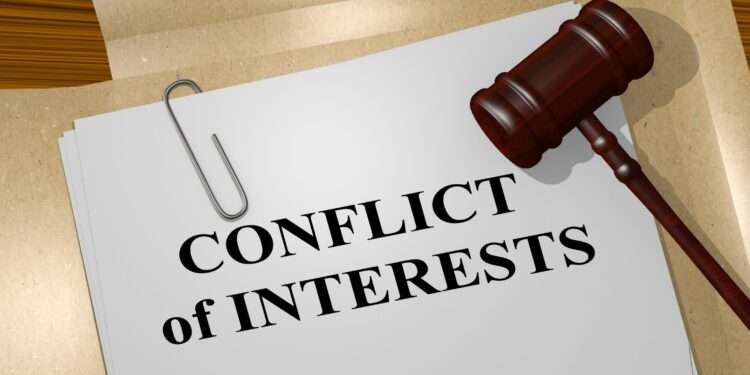 Conflict of Interest: A Constitutional No-Go Area for Public Officers 1 File photo