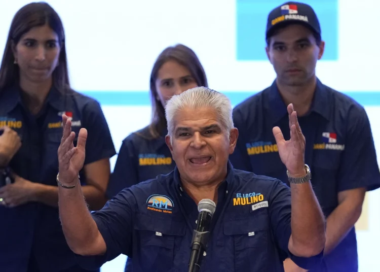 Mulino Becomes Panama’s President-Elect 1 José Raúl Mulino(centre)