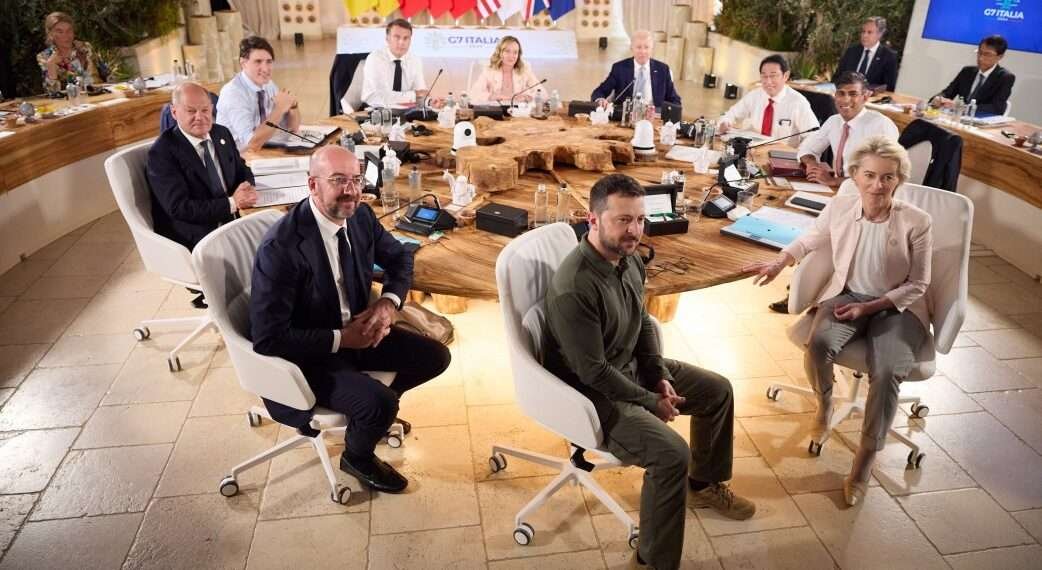 Ukrainian President, Volodymyr Zelenskyy and G7 leaders.