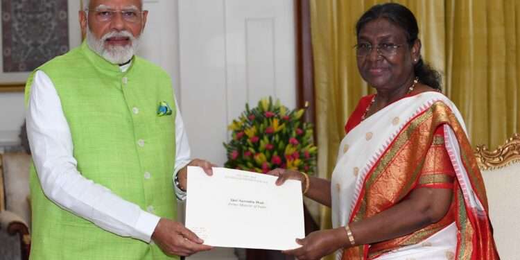 Modi Submits Resignation To Indian President 1 Indian Prime Minister, Narendra Modi and President of India, Droupadi Murmu.