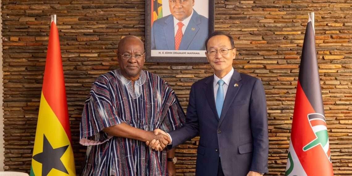 Mahama Meets with South Korean Ambassador to Strengthen Bilateral Ties 1 Former President John Dramani Mahama and Ambassador Park Kyongsig of South Korea