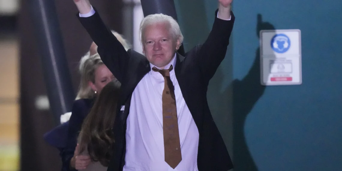 Assange Lands In Australia After Plea Deal 1 Julian Assange