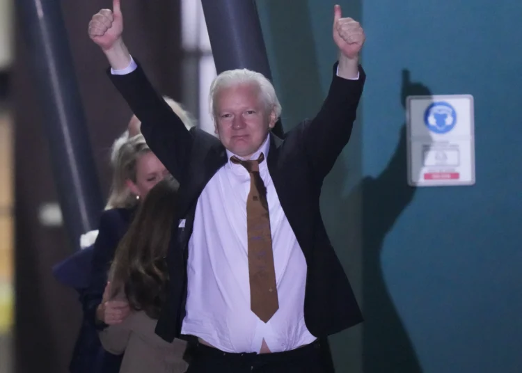 Assange Lands In Australia After Plea Deal 1 Julian Assange