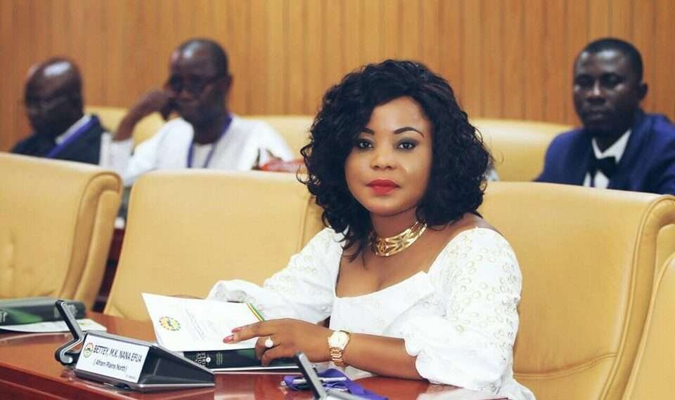 Empowering Women For Ghana's Development 1 Hon. Betty Krosbi-Mensah