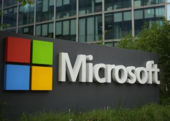 Global Microsoft Outage Disrupts Flights, Banks, and Media Outlets