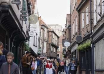 UK Economy Surges 0.6% as Recession Eases 2 File photo