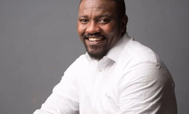 John Dumelo