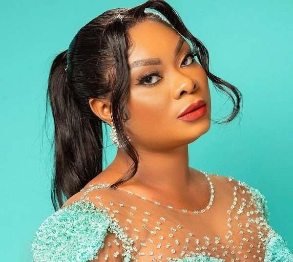 Beverly Afaglo Denounces Youthful Abuse of Sex, Smoking, Drinking 1 Beverly Afaglo