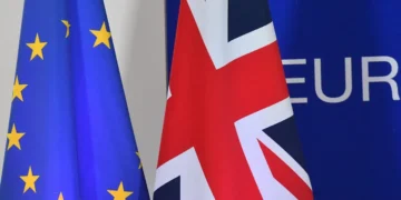 UK, EU Strike Last-Minute Post-Brexit Agreement