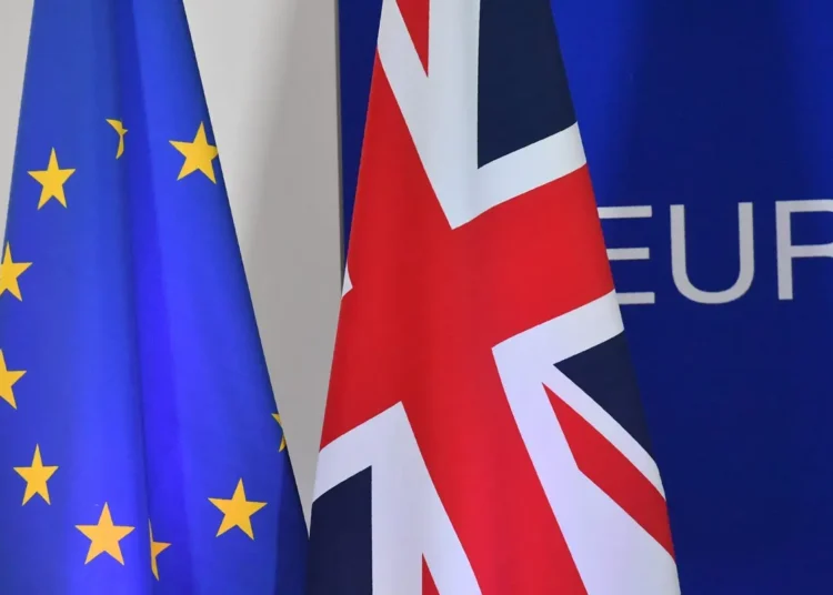 New UK-EU Youth Mobility Plan Set for Debate 1 UK, EU Strike Last-Minute Post-Brexit Agreement