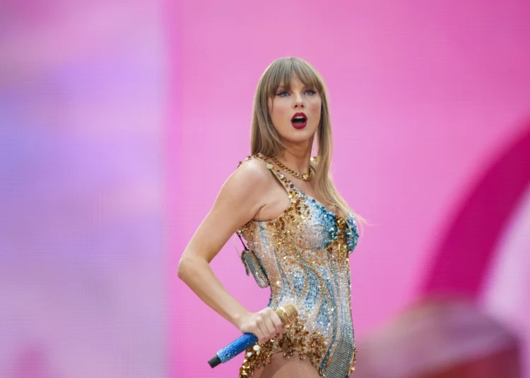 Taylor Swift Endorses Kamala Harris for President 1 Taylor Swift