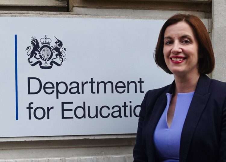 Labour Vows Action To Tackle Child Poverty Crisis