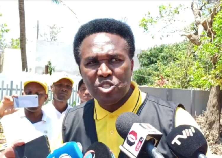 Mozambique Opposition Leader Targeted with Tear Gas During Election Protests 1 Venancio Mondlane