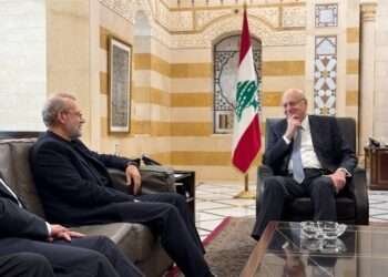 Larijani Meets With Lebanese Officials