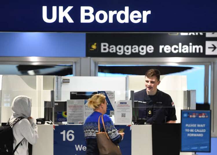 UK Migration Declines 1 Migration To UK Sees Record Drop