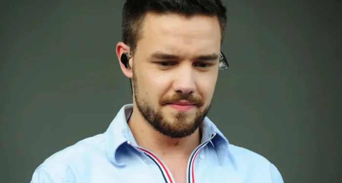 Fans Track Liam's Return Flight as Body Arrives in the UK 1 Liam Payne