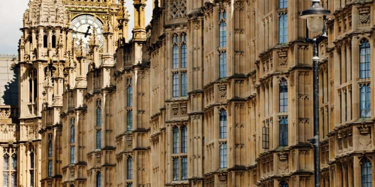 UK MPs Set for Inflation-Busting Pay Rise This Year 1 US Criticises UK Over Human Rights Concerns