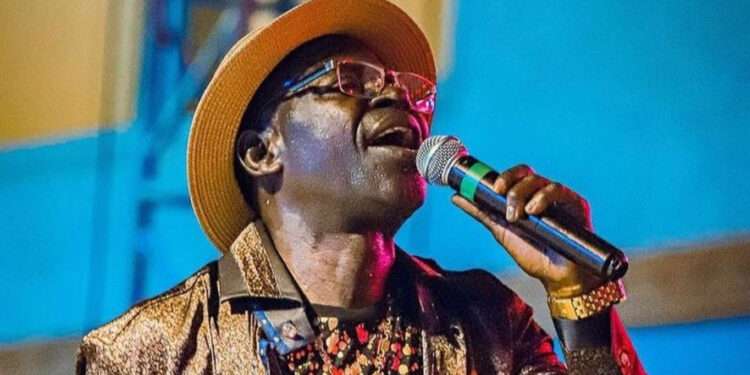 Peeps React After Amakye Dede Almost Fainted On Stage 1 Amakye Dede