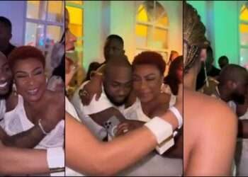 Davido Makes Merry With Burna Boy’s Mum 8 Davido and Burna Boy's mum