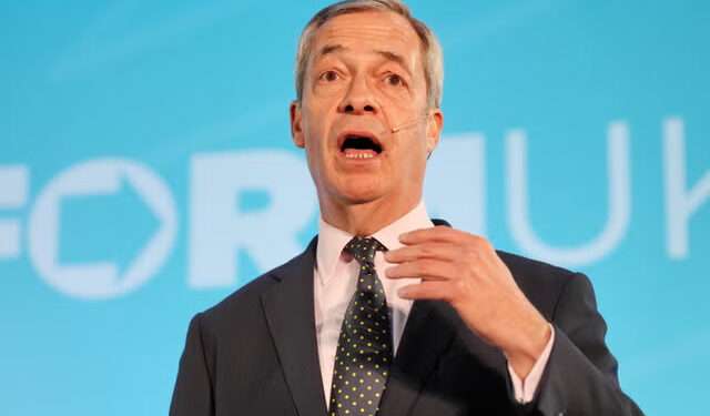 Reform UK ‘Parking Its Tanks’ on Labour’s Lawn 1 Brexit Poll Shows Reform Voters Back EU Ties