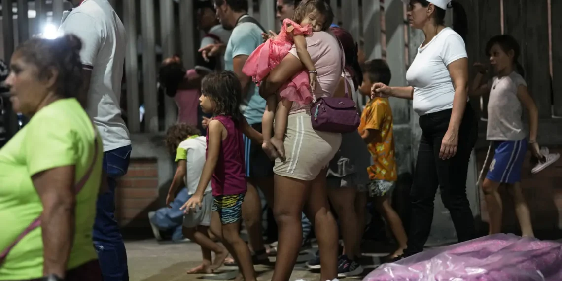 People displaced by violence in towns across the Catatumbo region
