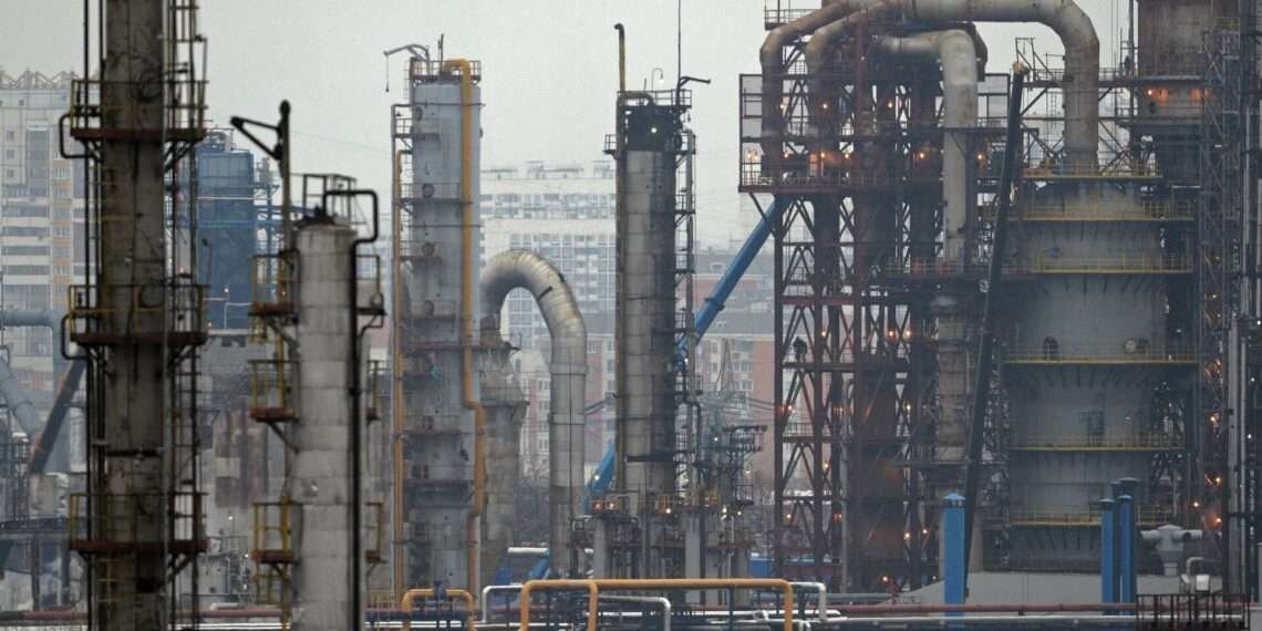 Central African receives fuel The Republican Bloc for the Defence of the Constitution (BRDC) is demanding transparency regarding Russia’s alleged donation of 30,000 tons of diesel to the Central African Republic (CAR). Russia