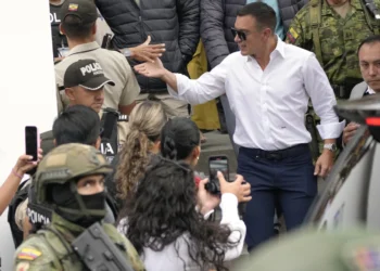 Ecuador Presidential Race Heads to Runoff Election 1 Ecuador Presidential Race Heads to Runoff Election