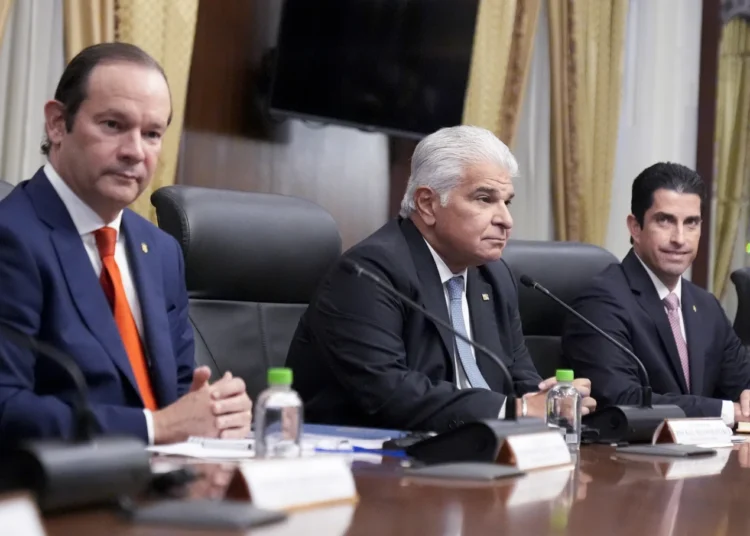 Mulino Rejects U.S. Claim On Panama Canal Fee Waiver