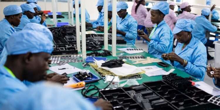 GSS Report: Labour Productivity Growth Outpaces Technology-Based Output Changes 1 GSS Report: Labour Productivity Growth Outpaces Technology-Based Output Changes