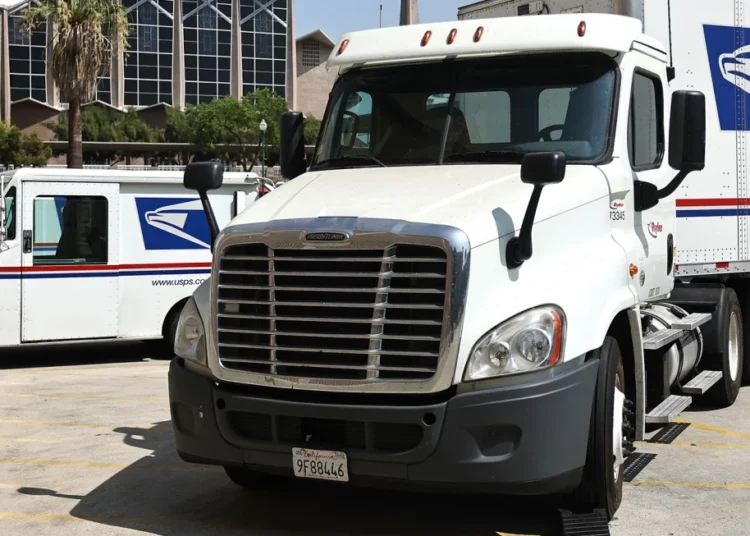 US Postal Service Restores Delivery Of Parcels From China And Hong Kong After Brief Suspension 1 US Postal Service
