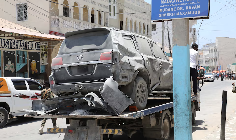 Somali President Survives Bomb Attack