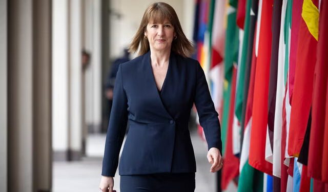 UK Economy Grows Faster Than Expected In Second Quarter