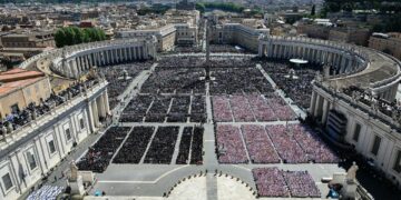 World Says Goodbye To Pope Francis