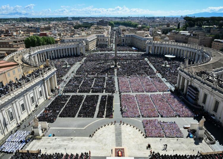World Says Goodbye To Pope Francis