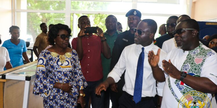 Korle Bu in Poor Shape, Health Minister Vows Fixes 1 Kwabena Mintah Akandoh, Korle Bu, Public, Health