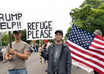 US To Welcome White South Africans As Refugees