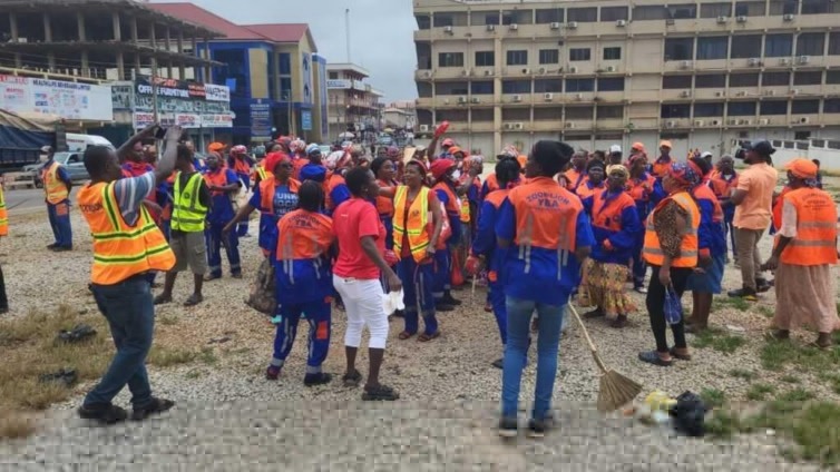 Bolgatanga Zoomlion Sweepers’ Unpaid for 16 Months 2 Zoomlion workers @Bolgatanga