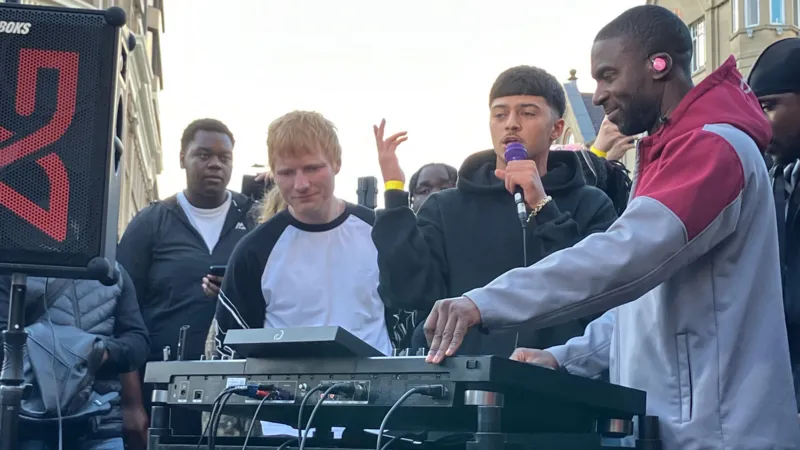 Ed Sheeran Supports Young Talent in Surprise Gig 2 Ed Sheeran Supports Young Talent in Surprise Gig