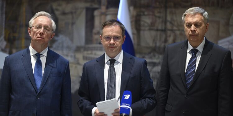 Russia Accuses Ukraine Of Postponing Prisoner Exchange 1 Vladimir Medinsky, center, Counselor to Russian President Putin and Head of the Russian delegation at the negotiations in Istanbul.