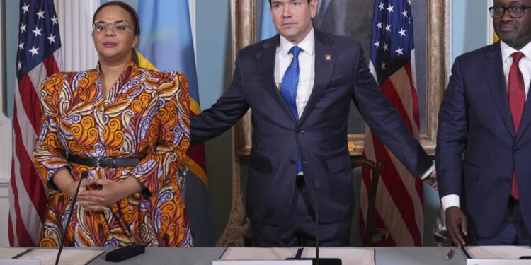 US Pushes Rwanda, Congo Toward Peace Pact 1 U.S. is set to facilitate two significant mineral deals with Congo and Rwanda