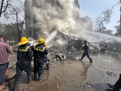 Air India Flight To London Crashes Shortly After Take-Off 2 Air India Flight To London Crashes Shortly After Take-Off