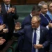 Tusk wins vote of confidence