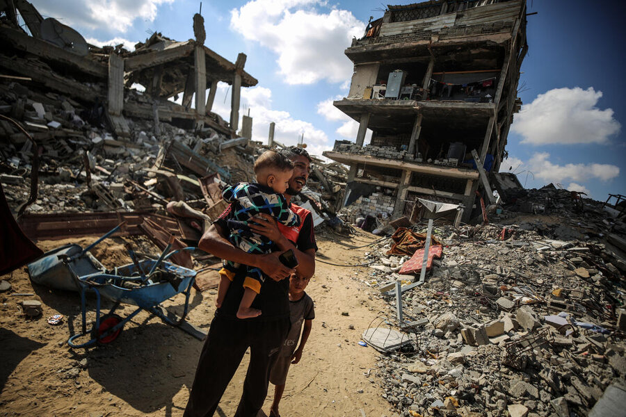 Starvation Looms as Global Crises Collide 2 Gazans need help