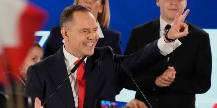 Tusk To Face Confidence Vote