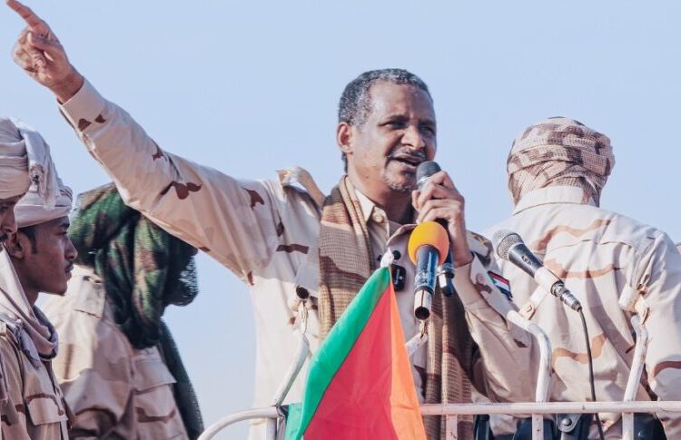 RSF leader speaks to his troops i Darfur on June 22 2025 1 802x485 1