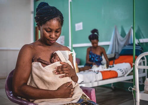 Bill Gates Pledges $200 Billion to Africa 2 maternal health
